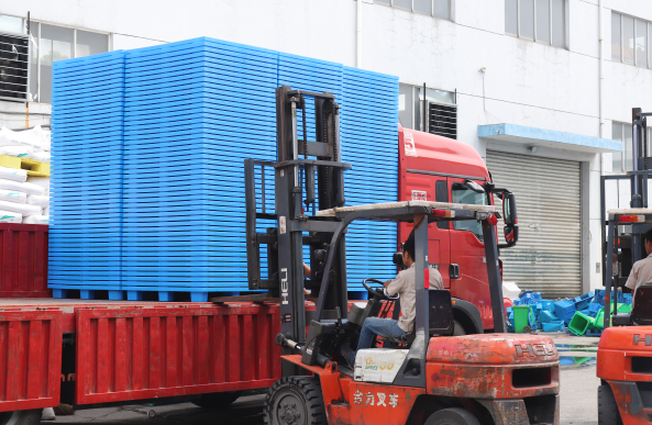 塑料托盤價(jià)格廠家直銷 塑料托盤價(jià)格廠家直銷