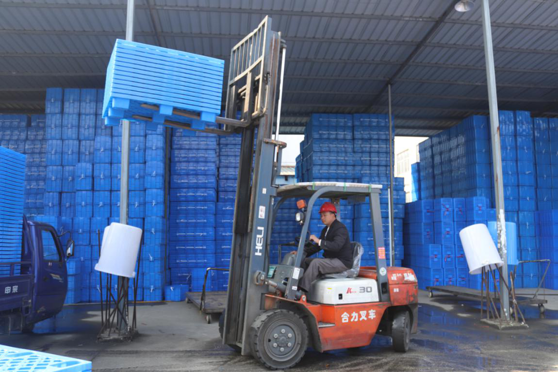 塑料托盤廠區(qū)價(jià)格 塑料托盤廠區(qū)價(jià)格