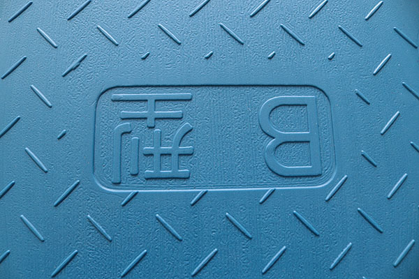 1311吹塑九腳托盤 1311吹塑九腳托盤