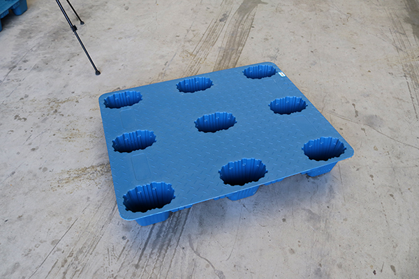 1109吹塑九腳托盤 1109吹塑九腳托盤