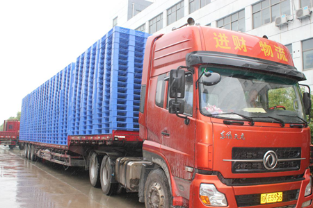 林輝塑業(yè)給您帶來高溫預(yù)警，本周高氣溫都在30°C+