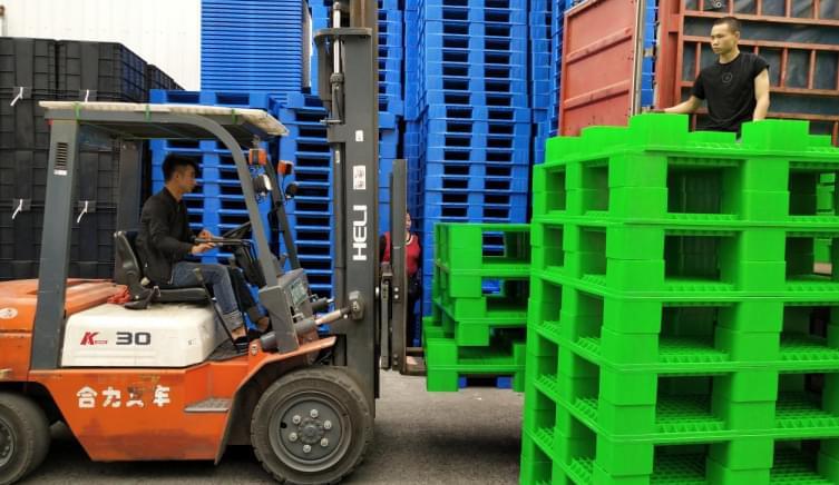 環(huán)保在行動(dòng)，塑料托盤價(jià)格發(fā)展趨勢備受關(guān)注！