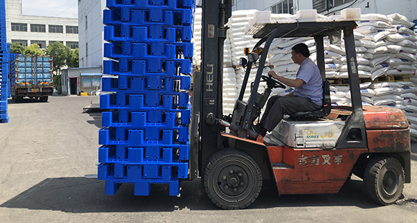 OMG~塑料托盤的價(jià)格原來還可以這樣劃分！