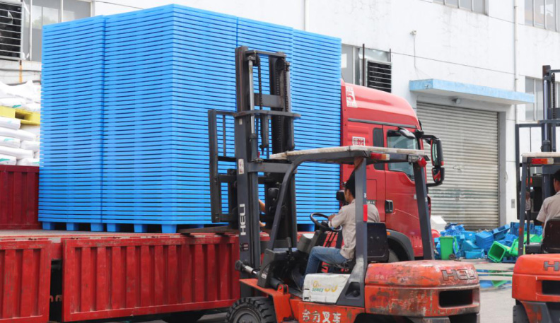 時(shí)代更迭，塑料托盤(pán)依舊穩(wěn)坐正位無(wú)法撼動(dòng)